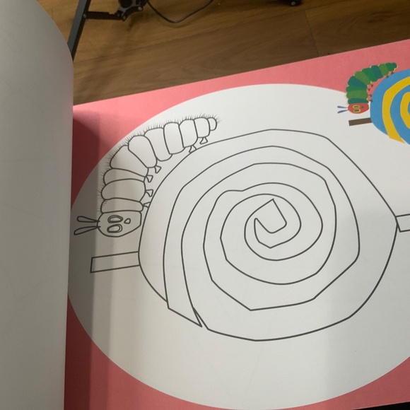 “The Very Hungry Caterpillar” Copy Colour Pad - Picture 3 of 3